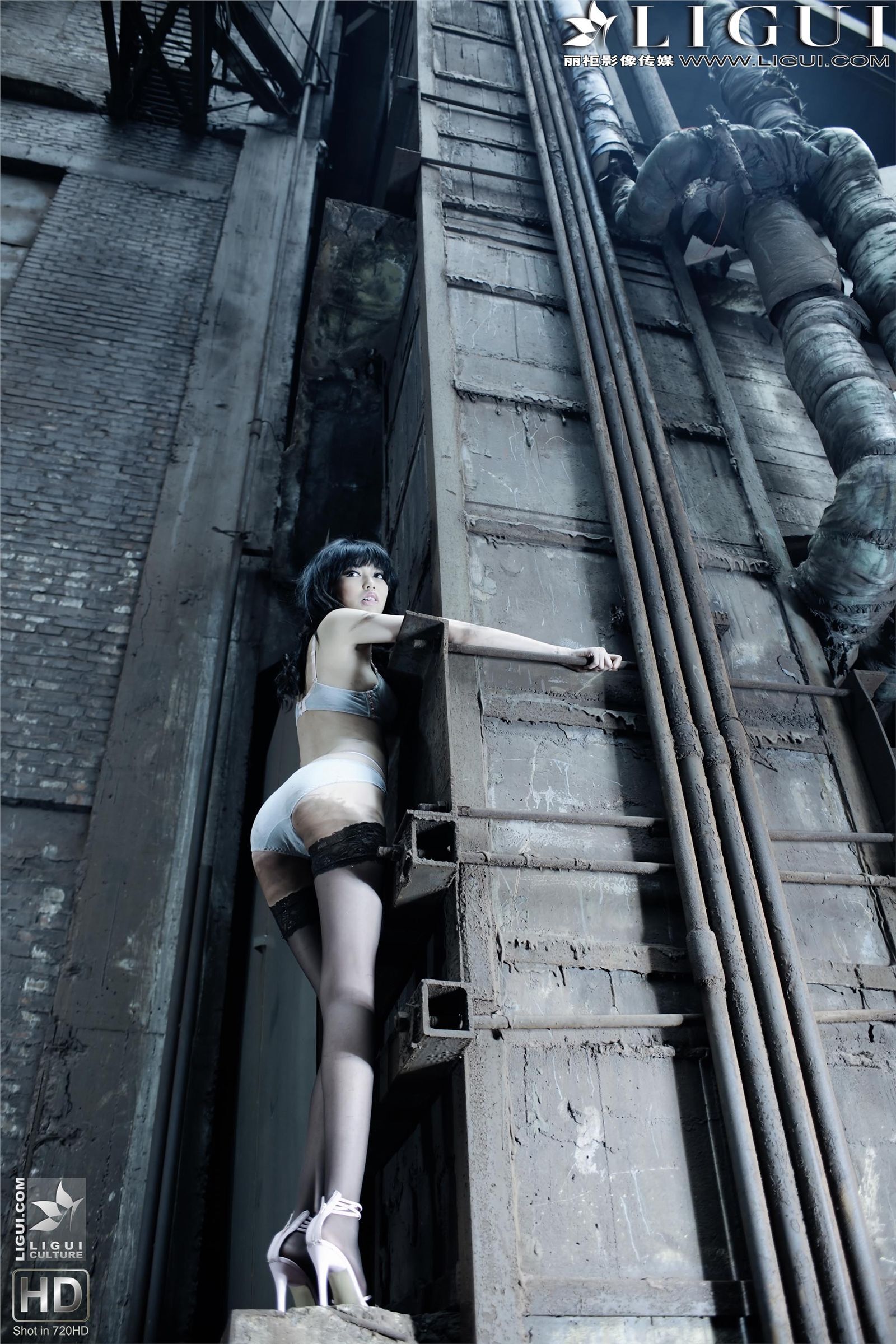 [丽柜]  另类视觉- MODEL 孟露 国产唯美套图